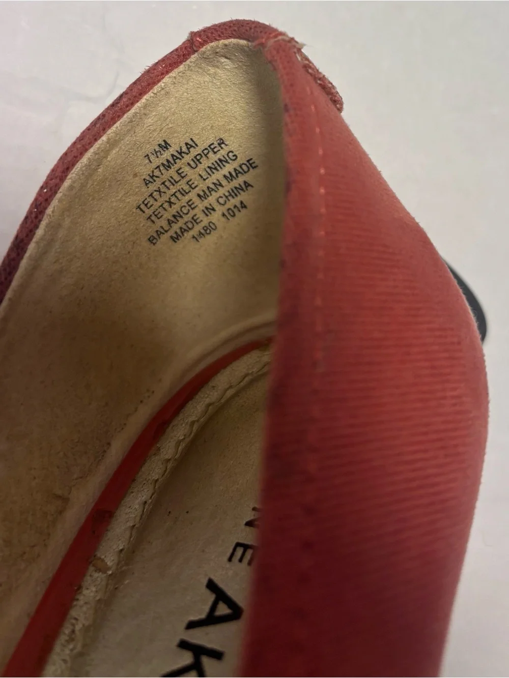 Anne Klein Coral Wedge Pumps – Excellent Pre-Owned Condition 👠🩷